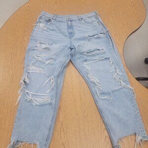 American Eagle High Rise Distressed Ripped Ankle Mom Jeans Light Wash Size 18